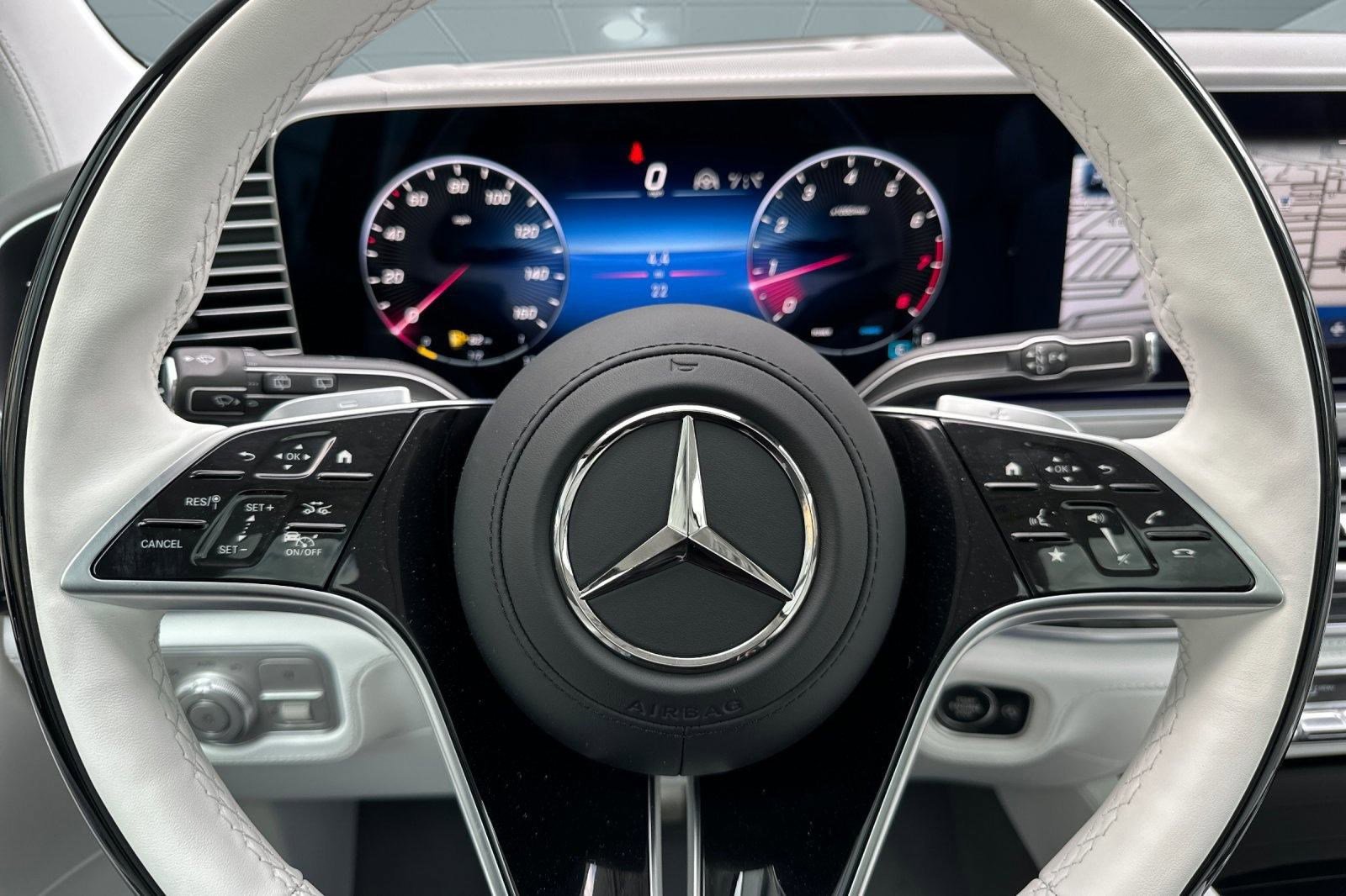 New 2026 Mercedes-Benz Maybach GLS 600 4MATIC image 17