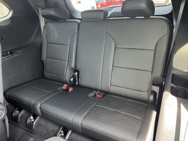 Used 2026 Buick Enclave Sport Touring w/ Power Package AWD/4WD image 12