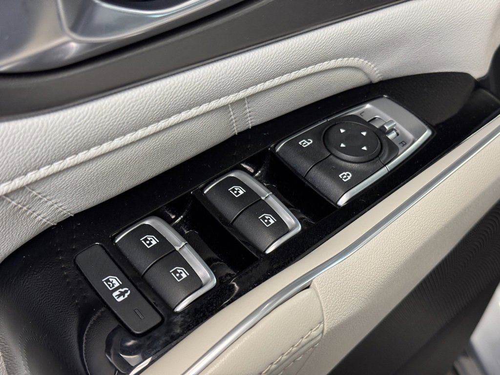 Used 2021 Kia Sorento SX image 9