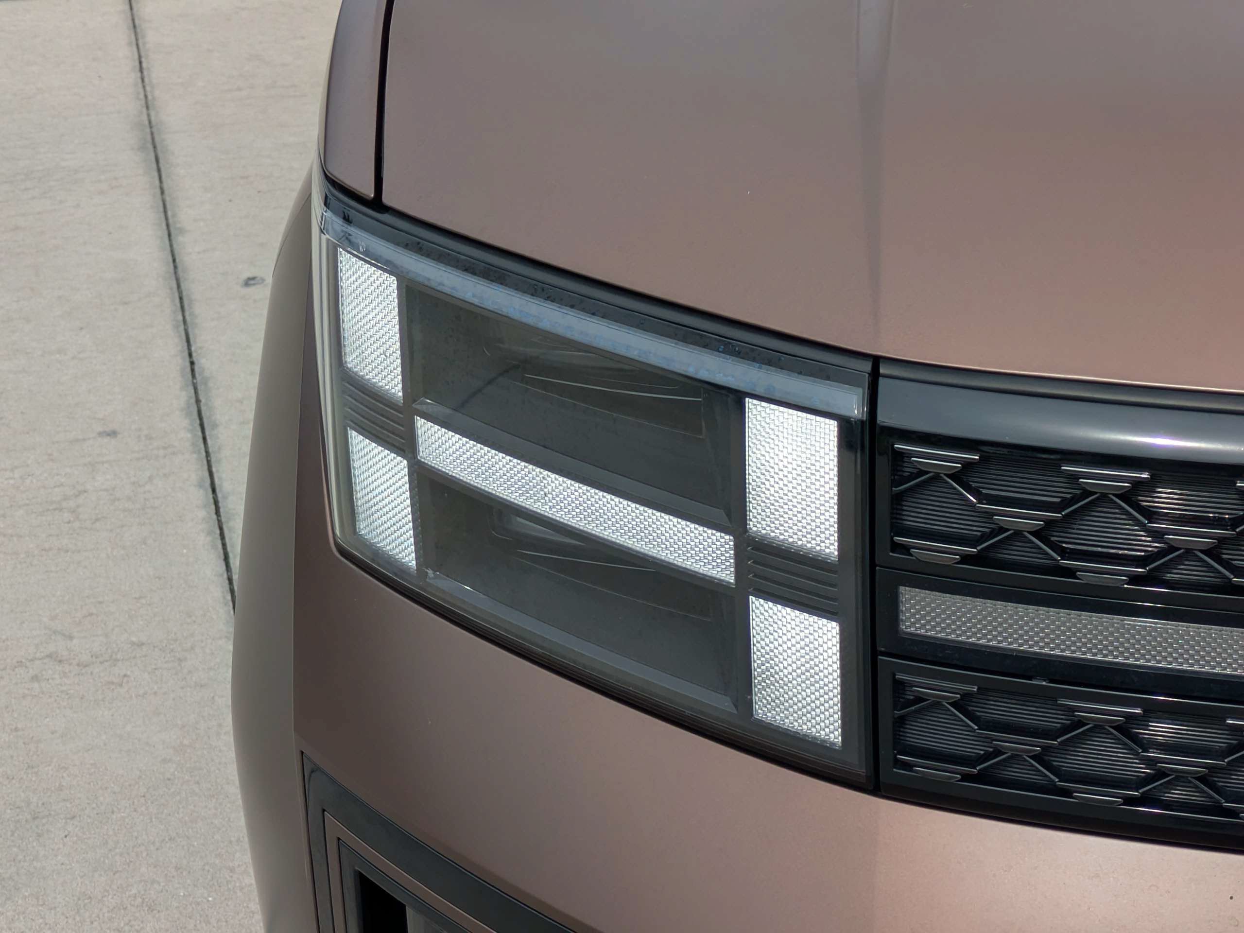 Certified 2025 Hyundai Santa Fe Calligraphy FWD image 7