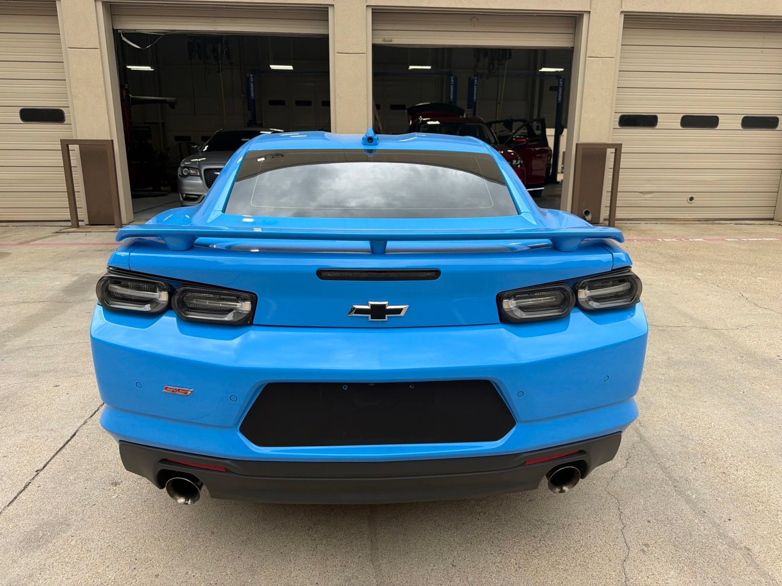 Used 2022 Chevrolet Camaro SS RWD image 6