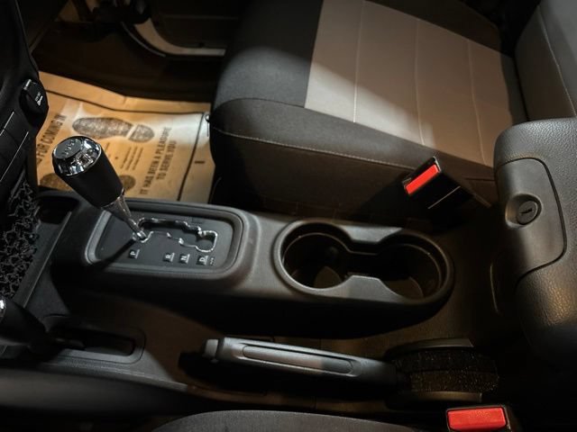Used 2015 Jeep Wrangler Unlimited Sport w/ Quick Order Package 24S AWD/4WD image 23