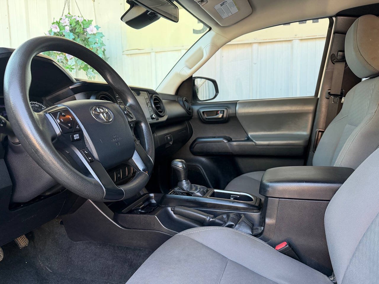 Used 2020 Toyota Tacoma SR RWD image 11