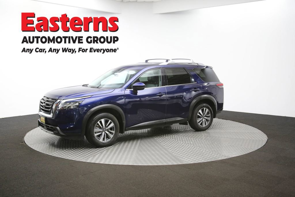 Used 2024 Nissan Pathfinder SL AWD/4WD image 57