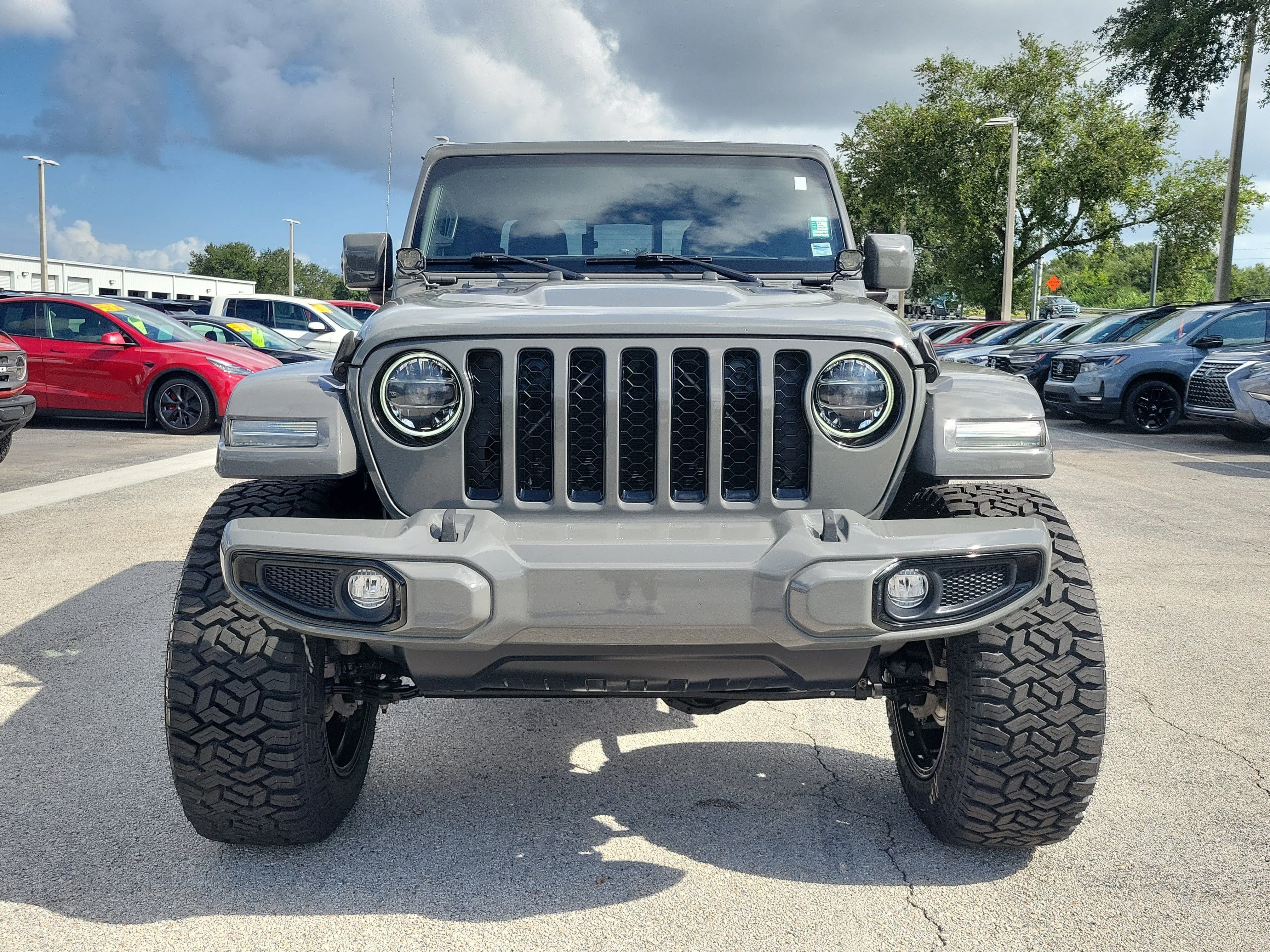 Used 2022 Jeep Gladiator Overland AWD/4WD image 2