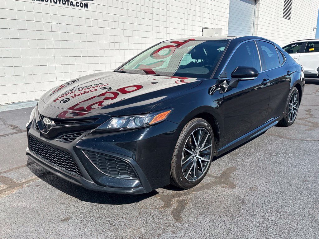 Used 2024 Toyota Camry SE
