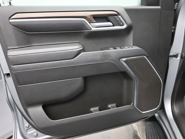 Used 2023 Chevrolet Silverado 1500 LT w/ Convenience Package II image 12