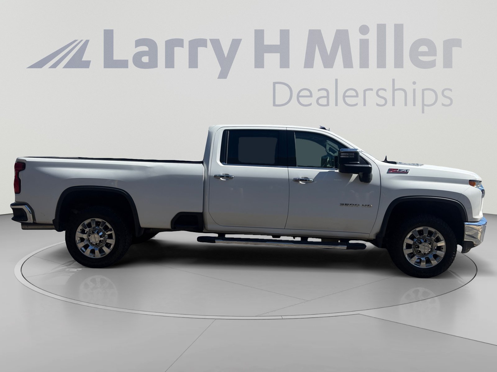 Used 2020 Chevrolet Silverado 3500 LTZ w/ LTZ Premium Package AWD/4WD image 6