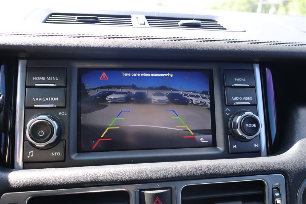 Used 2010 Land Rover Range Rover Supercharged AWD/4WD image 29