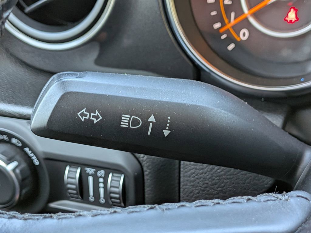 Used 2022 Jeep Wrangler Unlimited Sport AWD/4WD image 25
