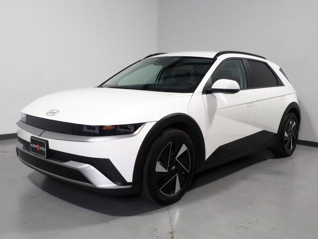 Used 2025 Hyundai Ioniq 5 SEL RWD image 9