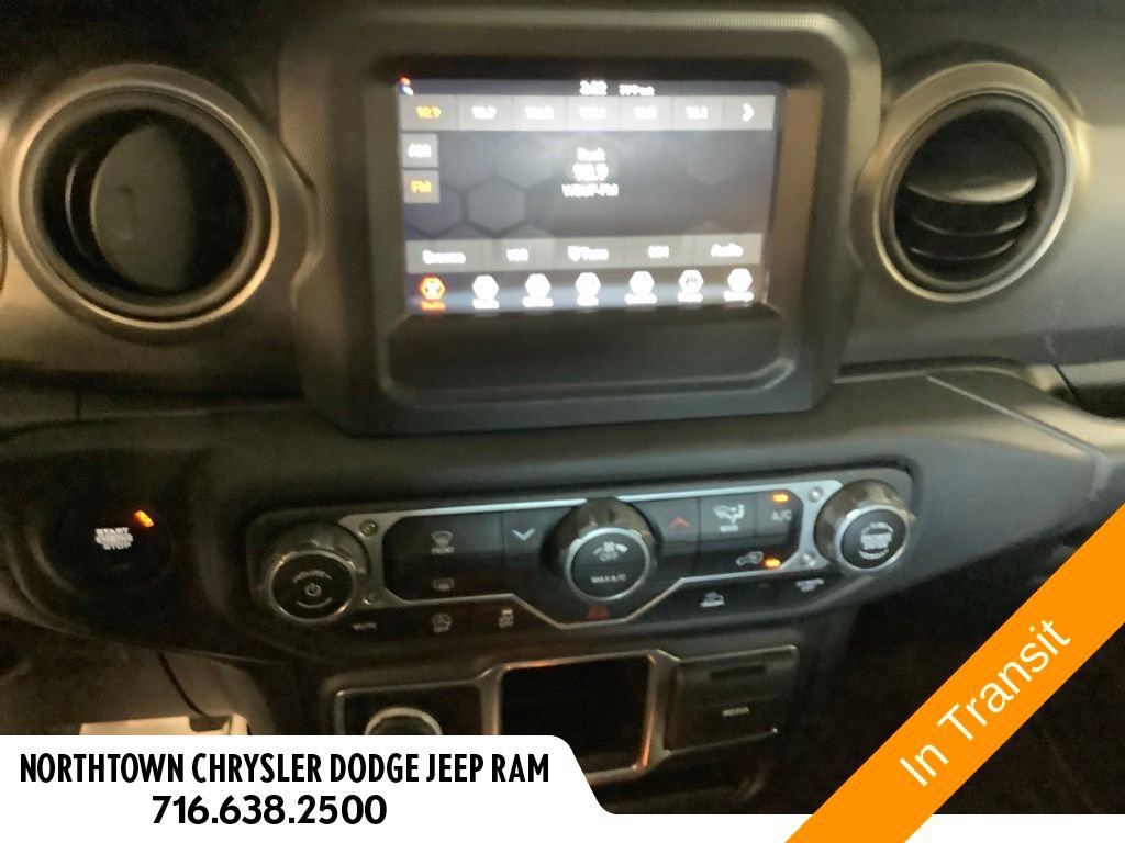 Used 2023 Jeep Gladiator Sport AWD/4WD image 31