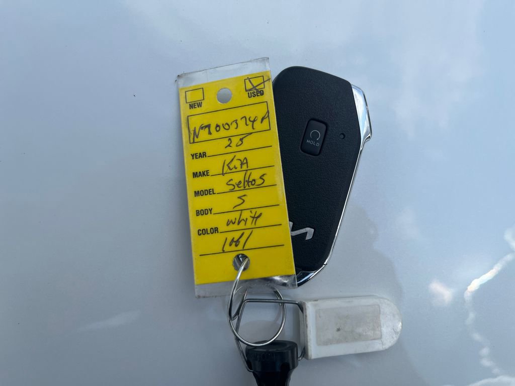 Used 2025 Kia Seltos S FWD image 29