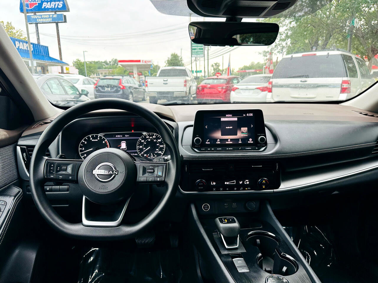 Used 2022 Nissan Rogue SV image 28