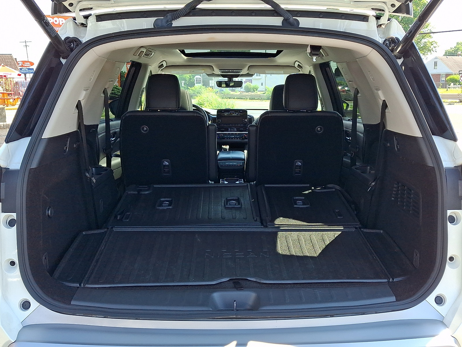 Certified 2024 Nissan Pathfinder Platinum AWD/4WD image 34