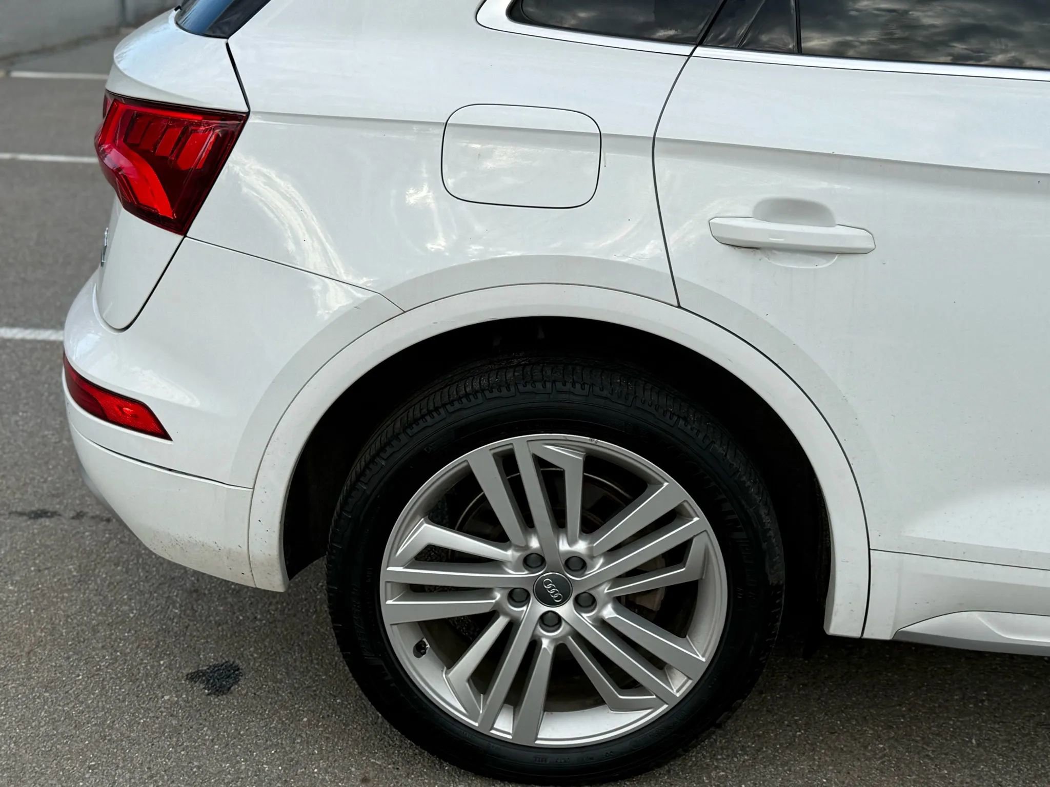 Used 2018 Audi Q5 2.0T Premium Plus w/ Premium Plus Package image 10