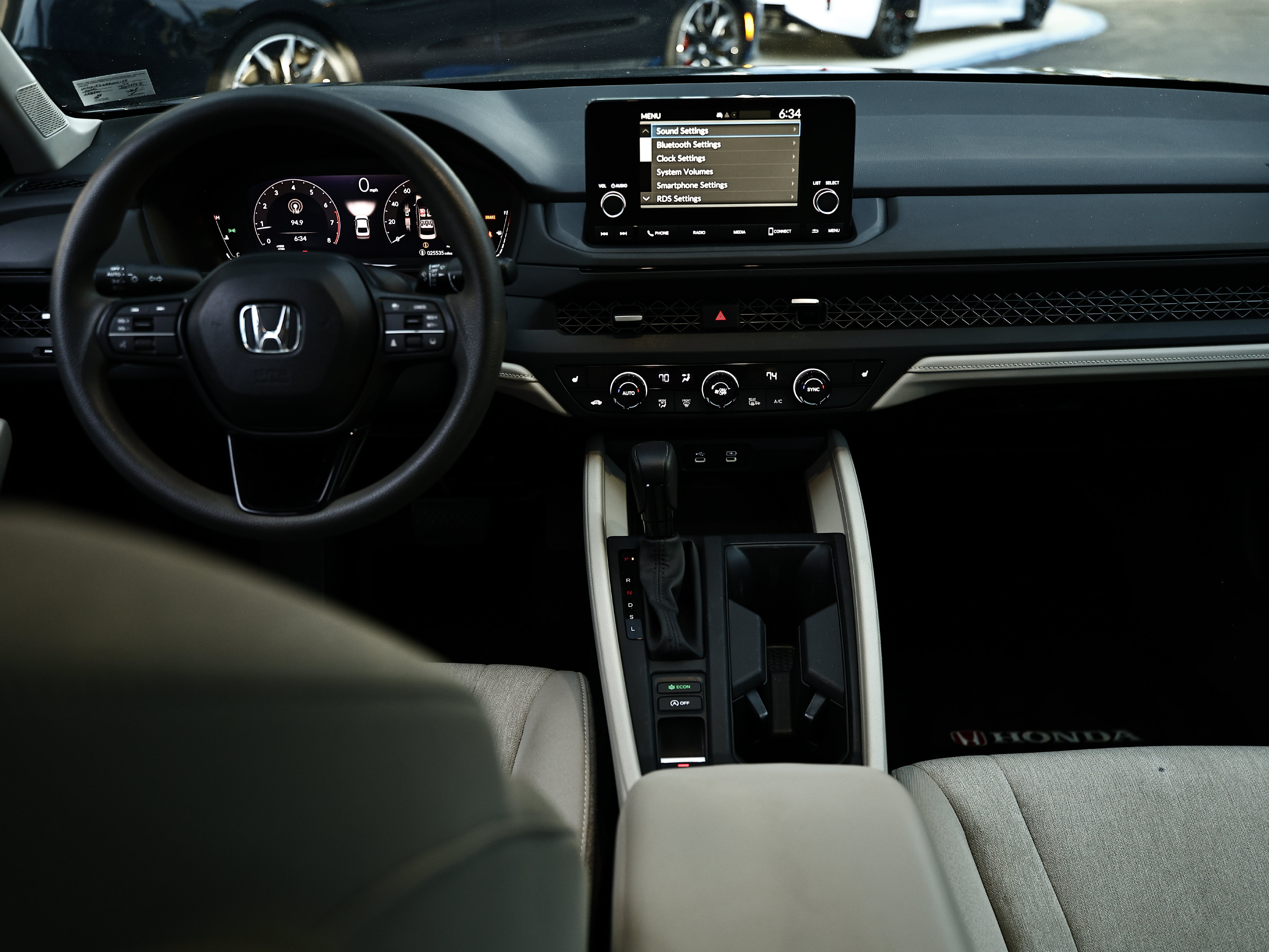 Used 2024 Honda Accord EX image 24