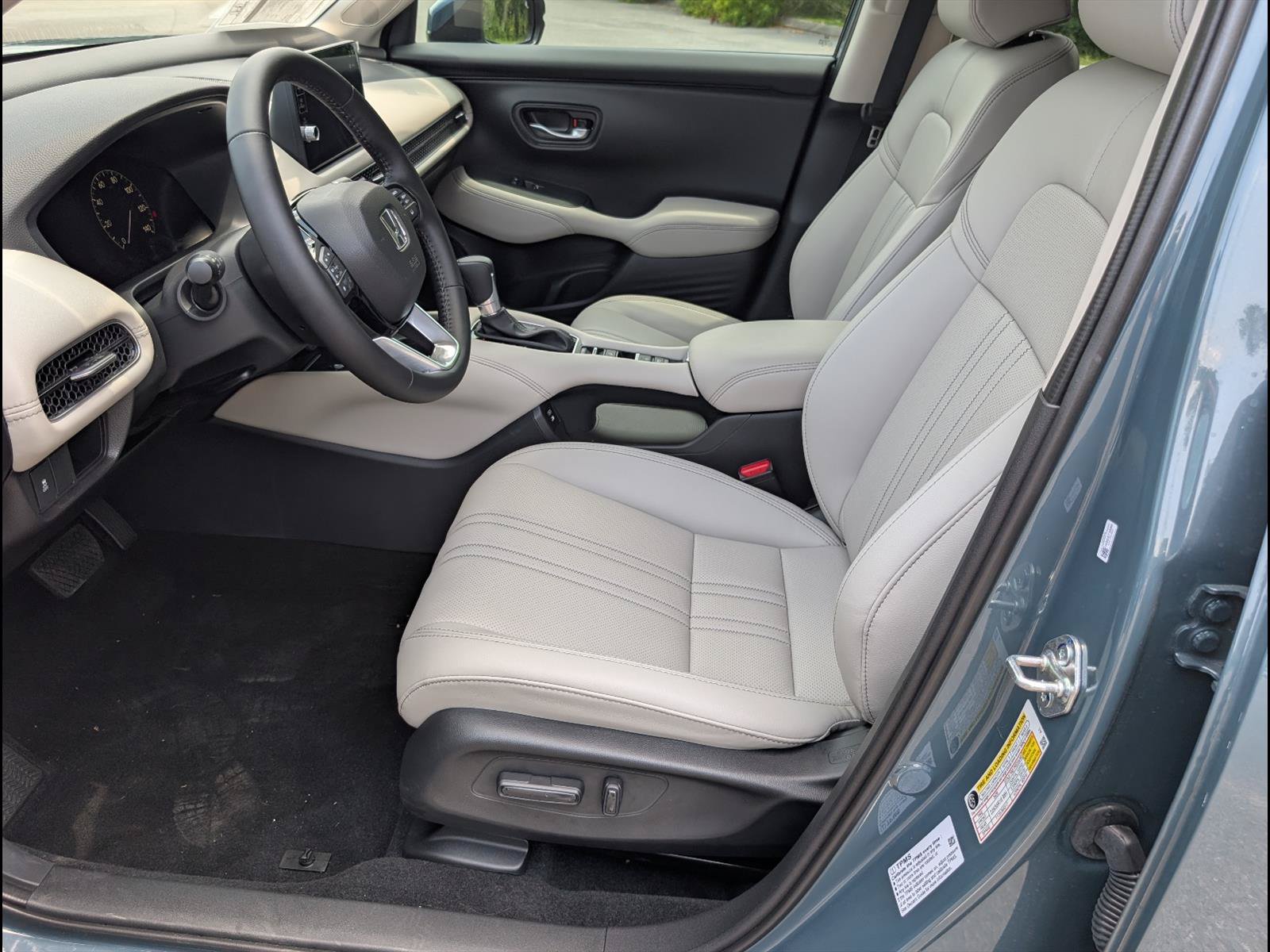 New 2027 Honda HR-V EX-L image 11