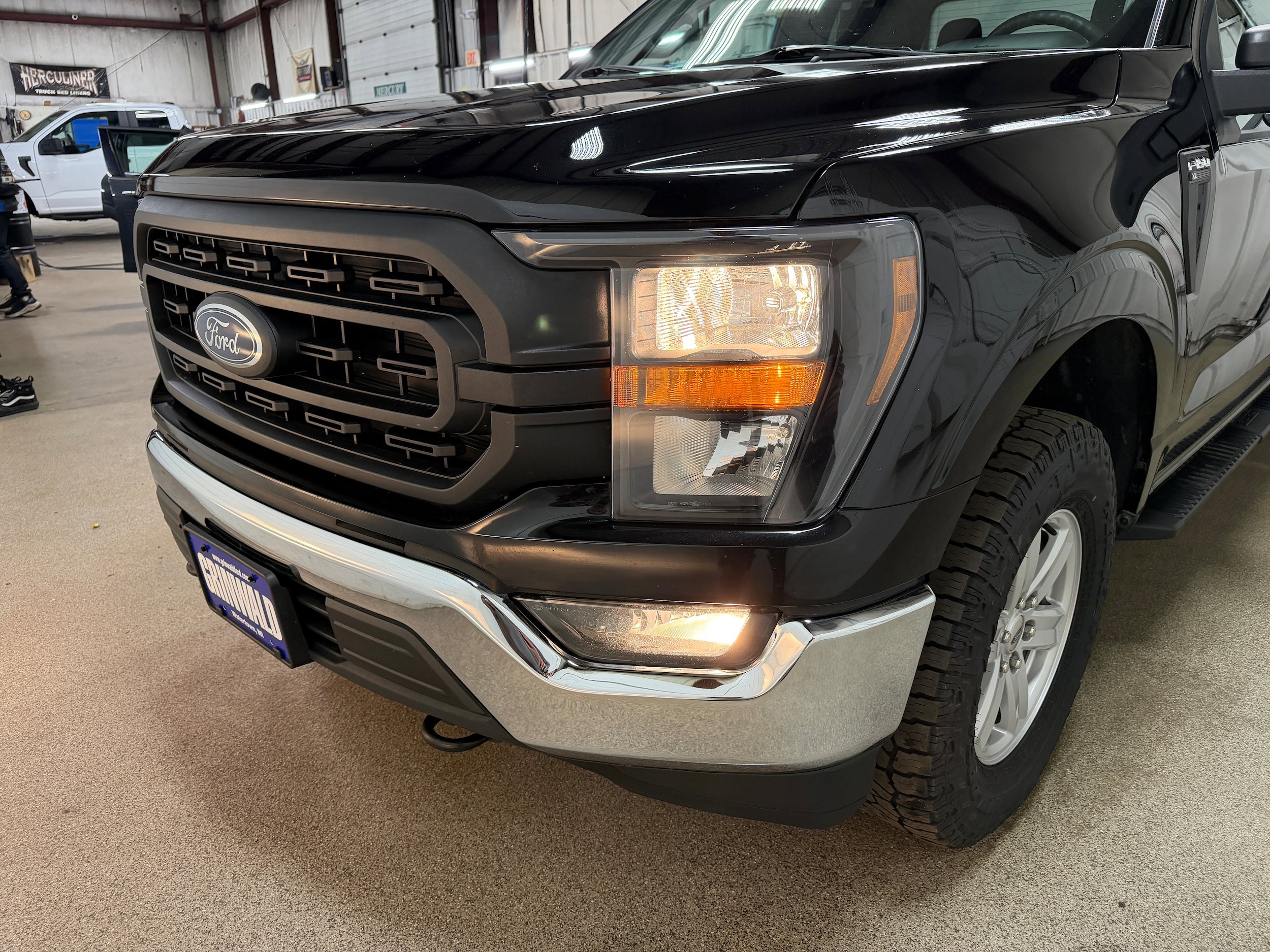 Used 2023 Ford F150 XL w/ XL Chrome Appearance Package AWD/4WD image 33