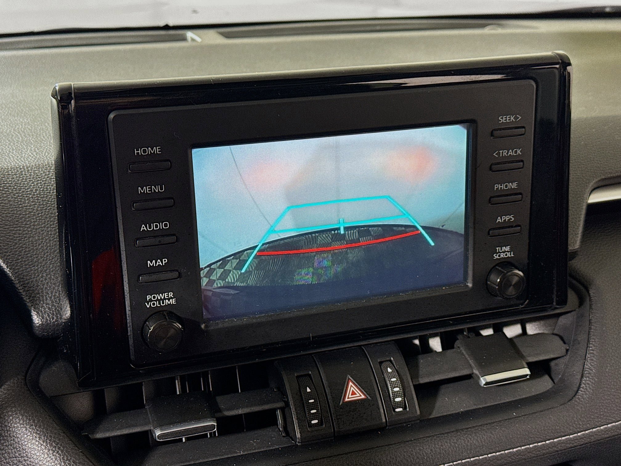 Used 2019 Toyota RAV4 XLE Premium w/ Cold Weather Package AWD/4WD video 2