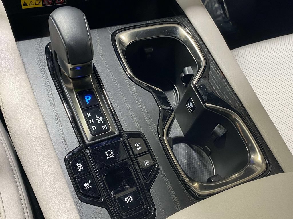 Used 2025 Lexus RX 350 Premium w/ Accessory Package AWD/4WD image 31