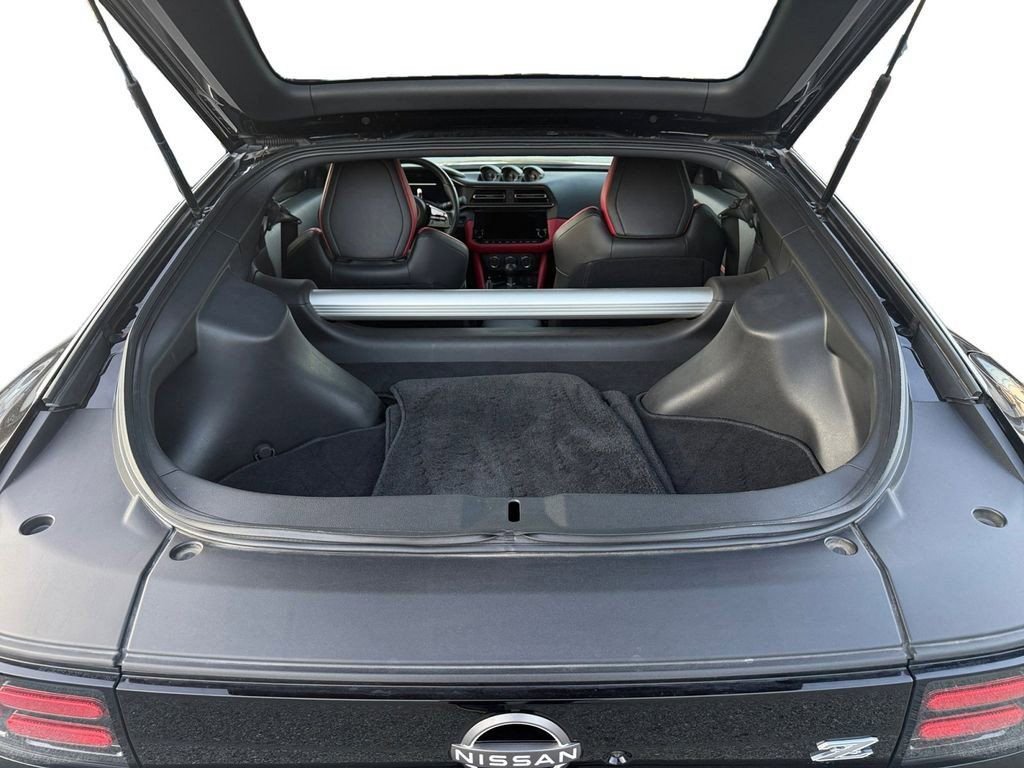 Used 2024 Nissan Z Performance w/ Floor Mat Package image 11