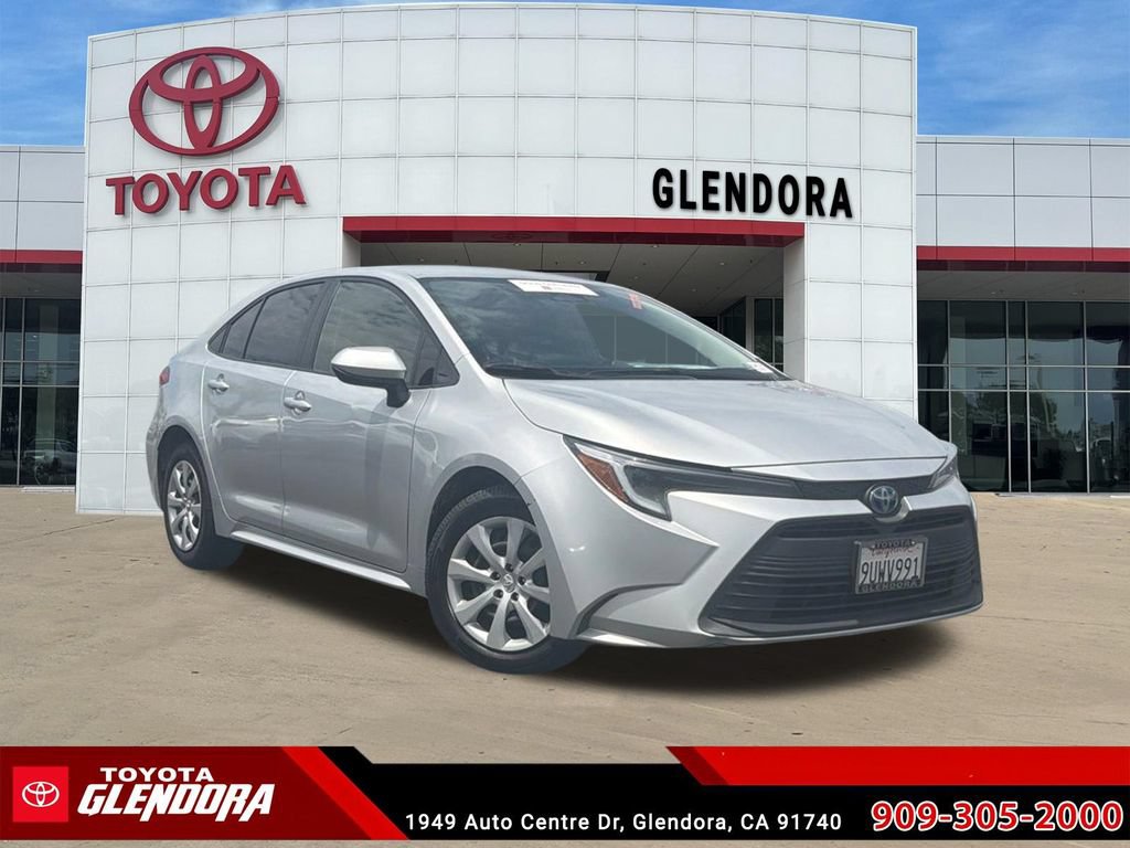 Certified 2025 Toyota Corolla LE w/ Carpet Mat Package (TMS) FWD image 1