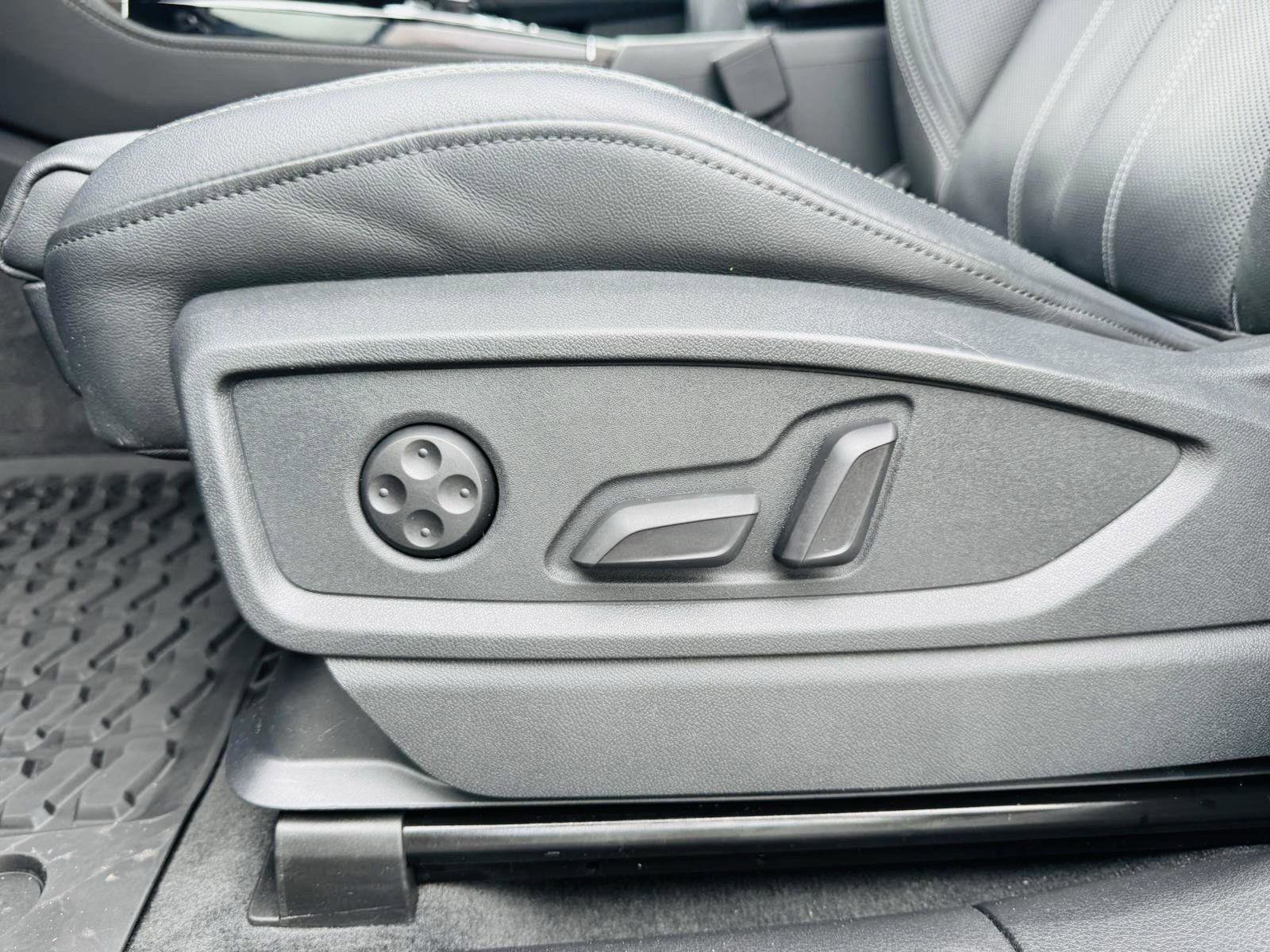 Used 2021 Audi Q5 Prestige image 28