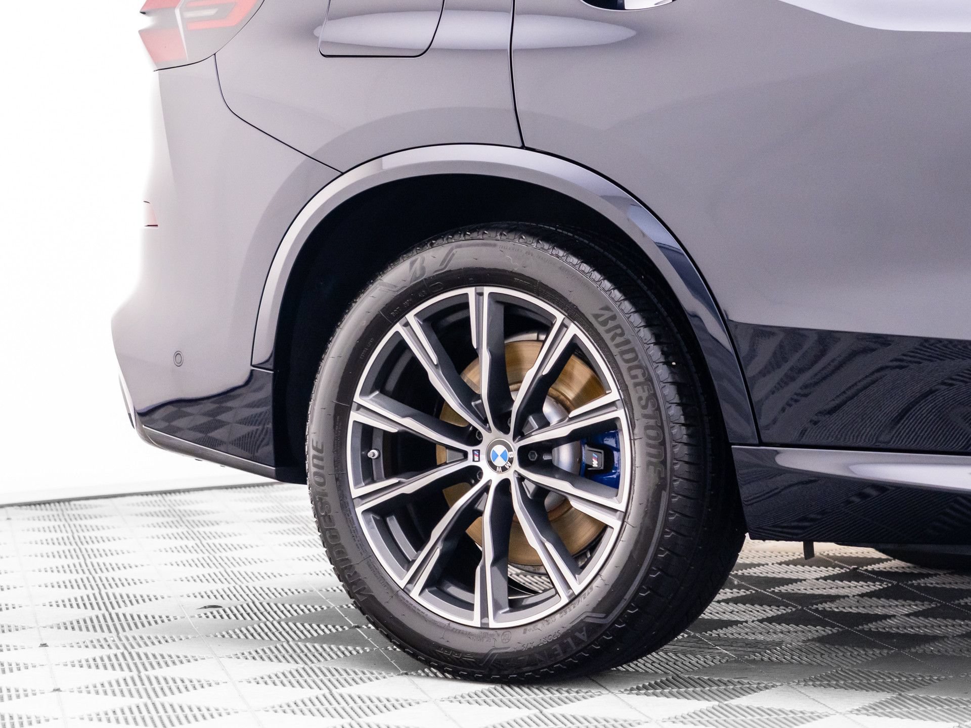 Used 2024 BMW X5 M60i AWD/4WD image 37