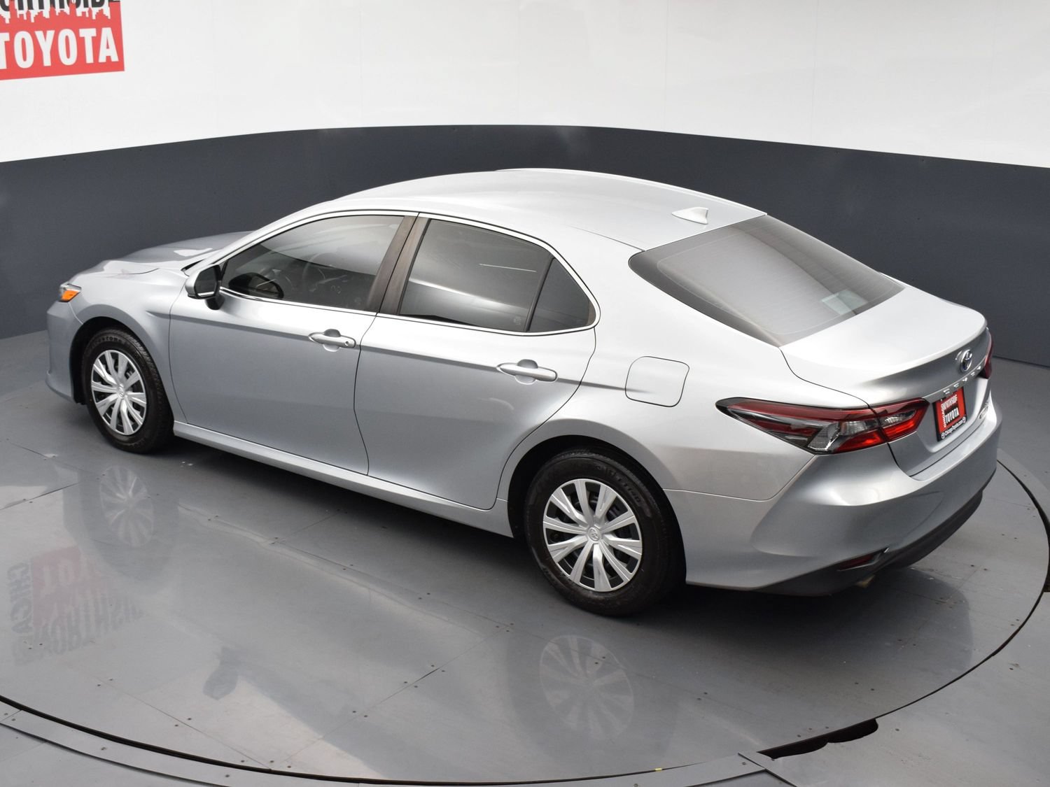 Used 2023 Toyota Camry LE FWD image 18