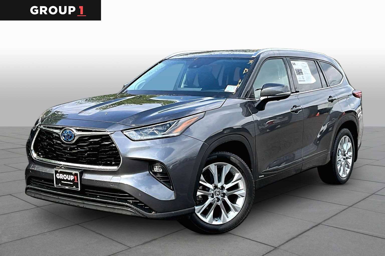 Used 2023 Toyota Highlander Limited AWD/4WD video 1