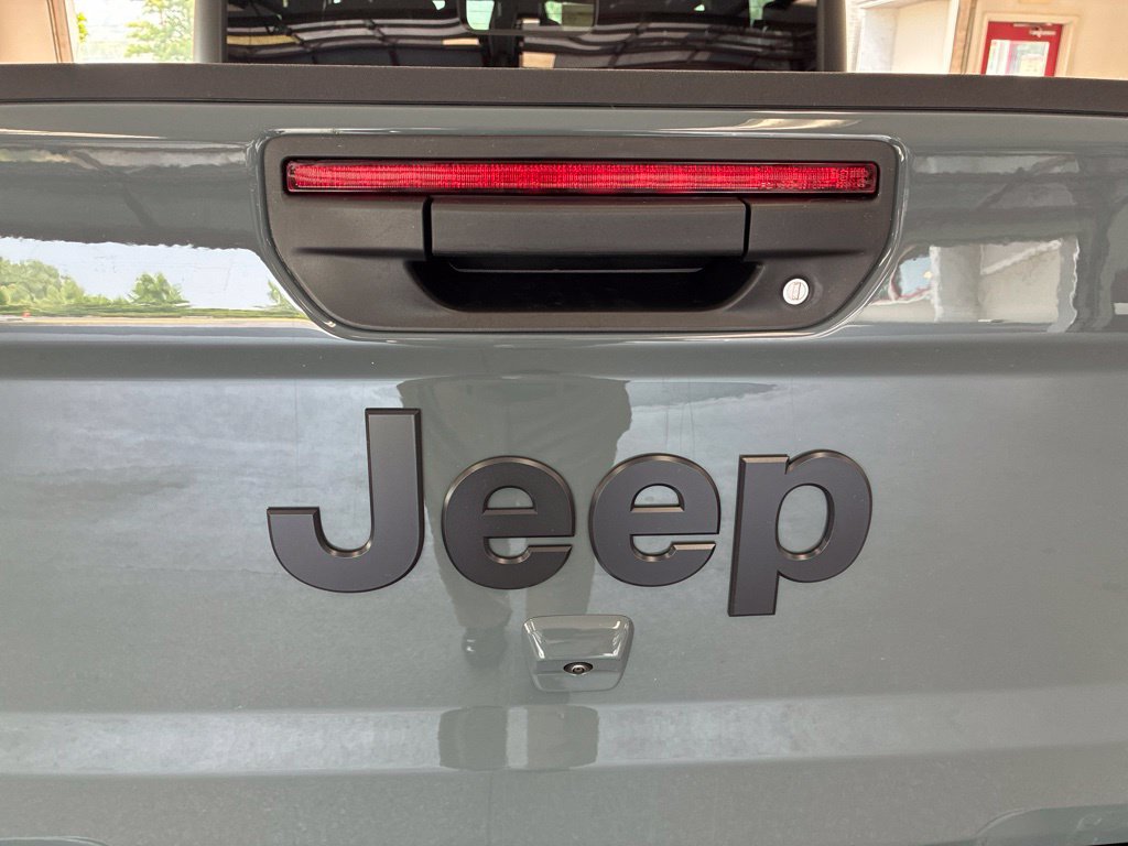 New 2026 Jeep Gladiator Sport AWD/4WD image 20