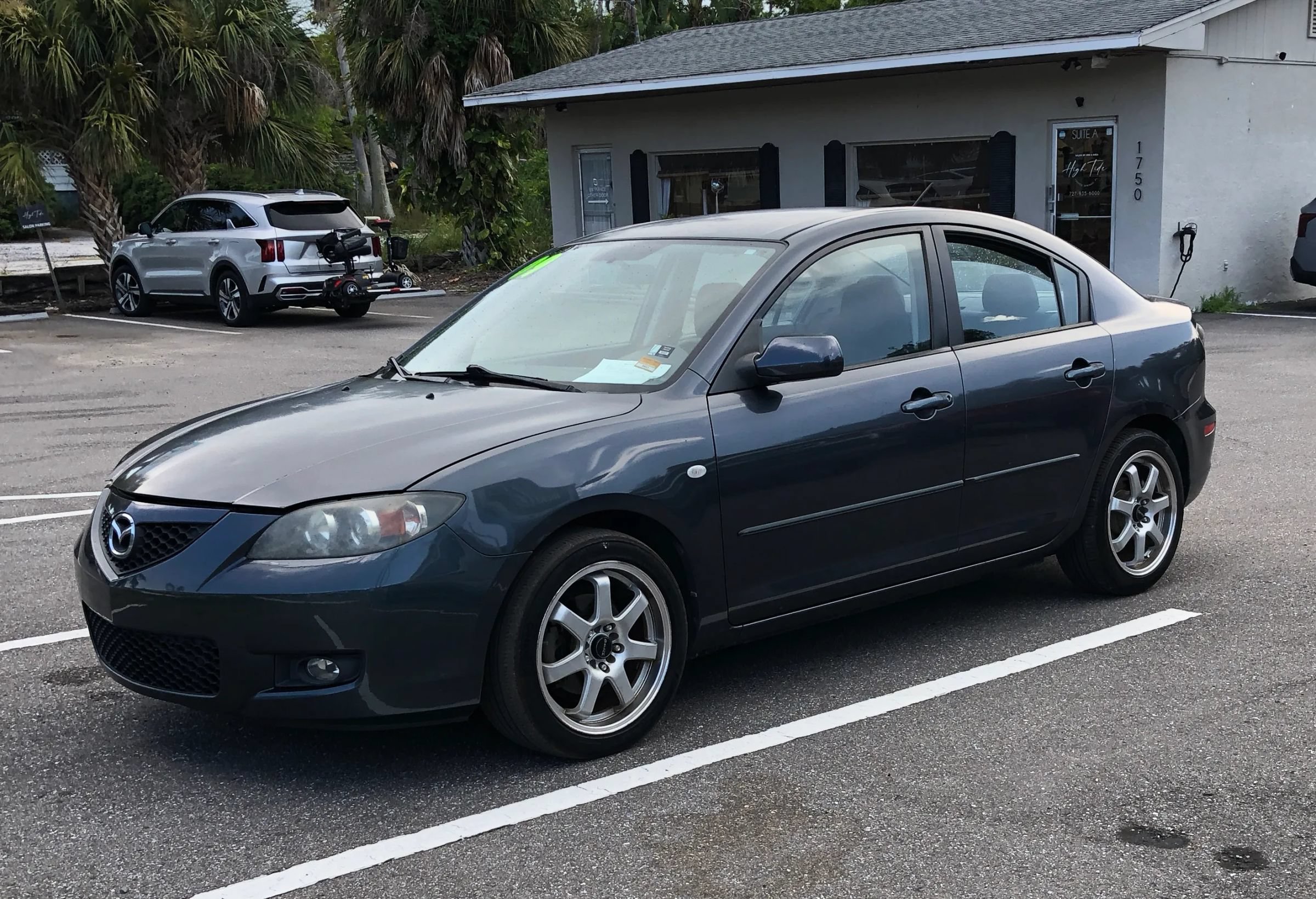 Used 2009 MAZDA MAZDA3 i Touring Value FWD image 7