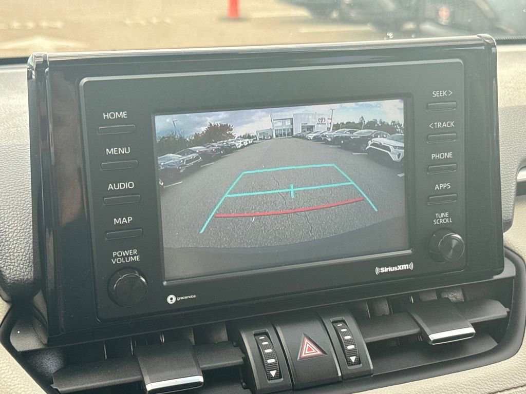 Used 2021 Toyota RAV4 XLE Premium image 21