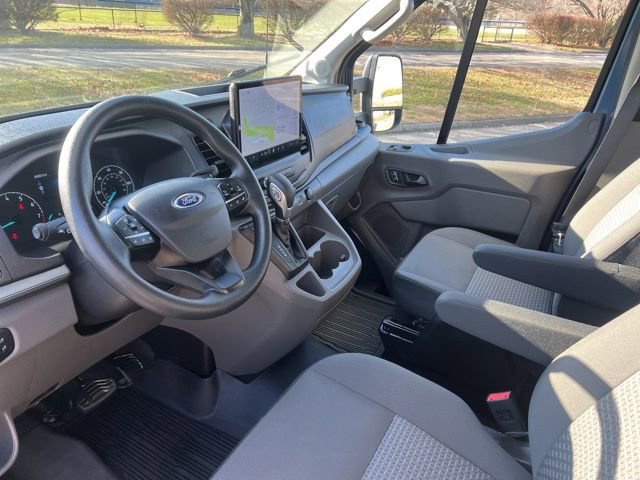 Used 2025 Ford Transit 250 148 Medium Roof image 19