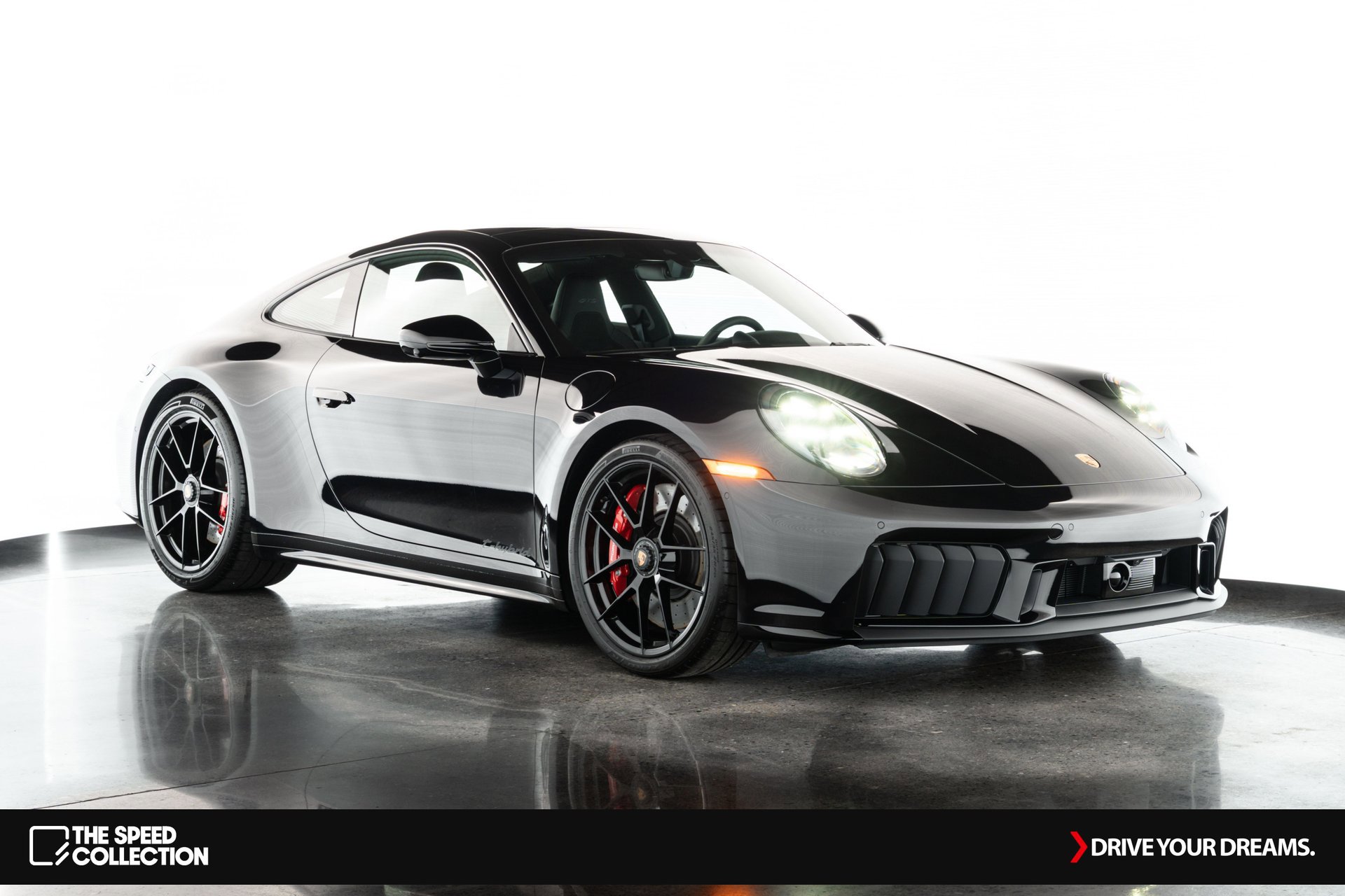 Used 2025 Porsche 911 Carrera GTS image 1