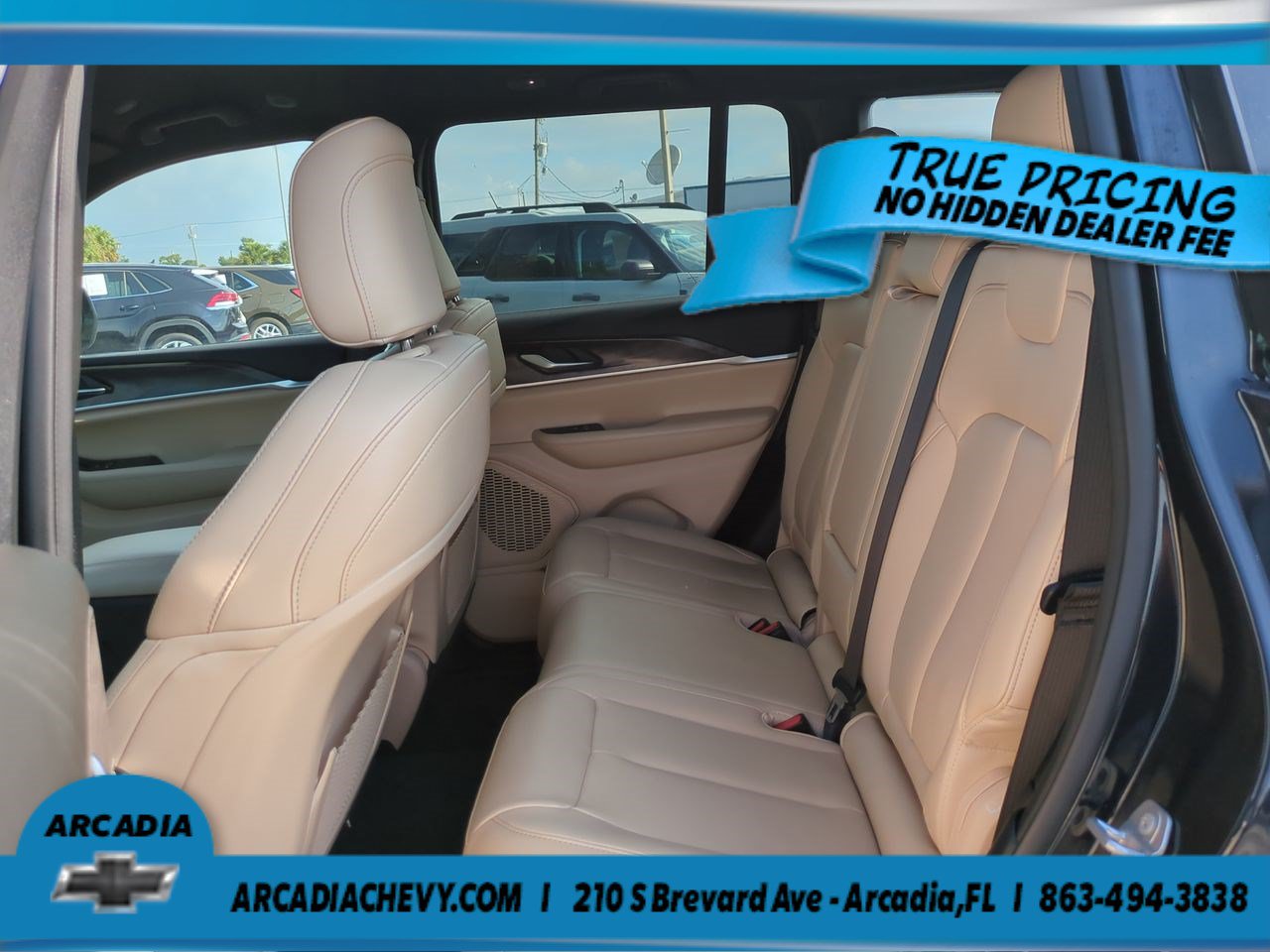 Used 2024 Jeep Grand Cherokee Limited w/ Black Appearance Package AWD/4WD image 14