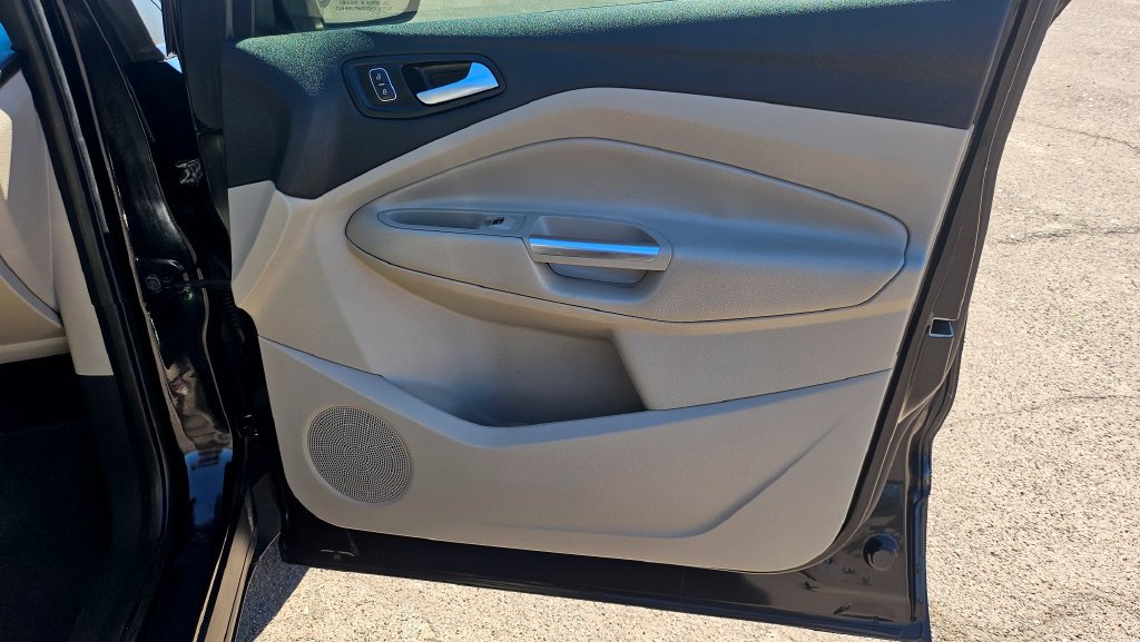 Used 2019 Ford Escape SEL FWD image 19