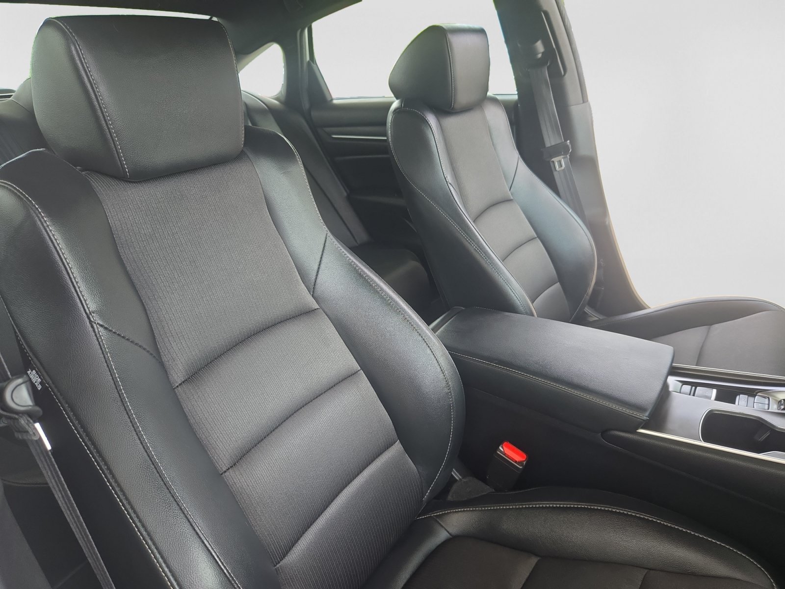 Used 2022 Honda Accord Sport image 16