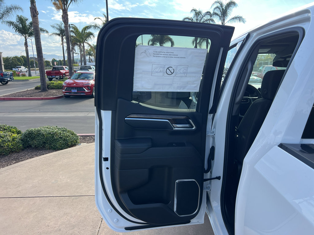 New 2026 GMC Sierra 1500 Elevation image 8