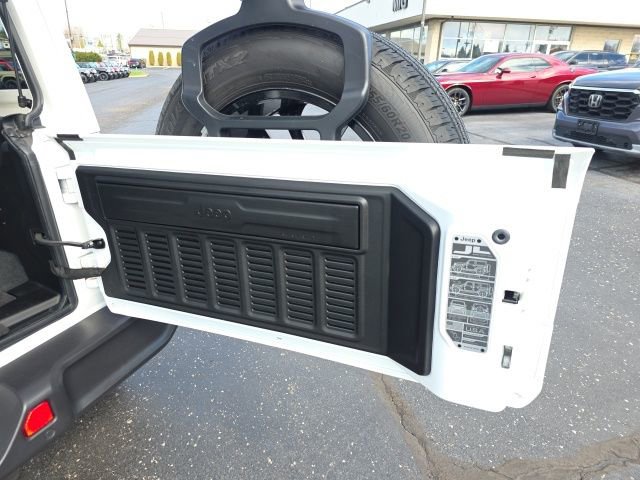 Used 2025 Jeep Wrangler Sahara 4xe w/ Safety Group image 51
