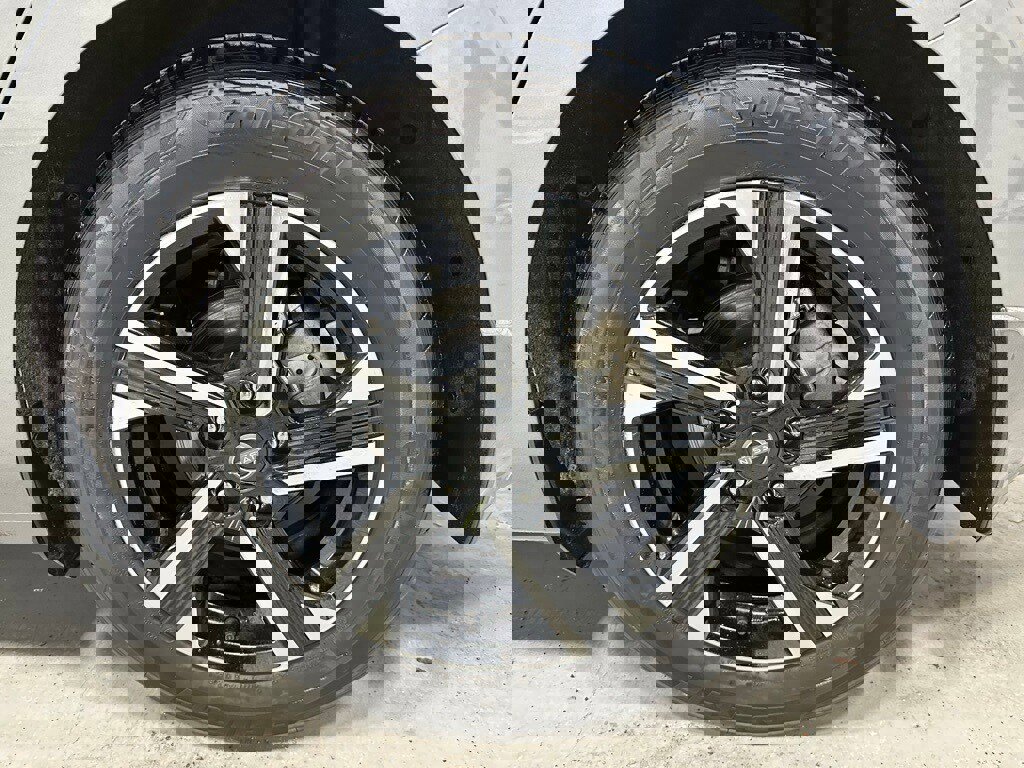 Used 2025 Nissan Sentra SV image 60