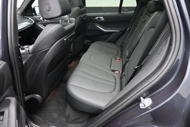 Used 2019 BMW X5 xDrive40i w/ Convenience Package AWD/4WD image 21