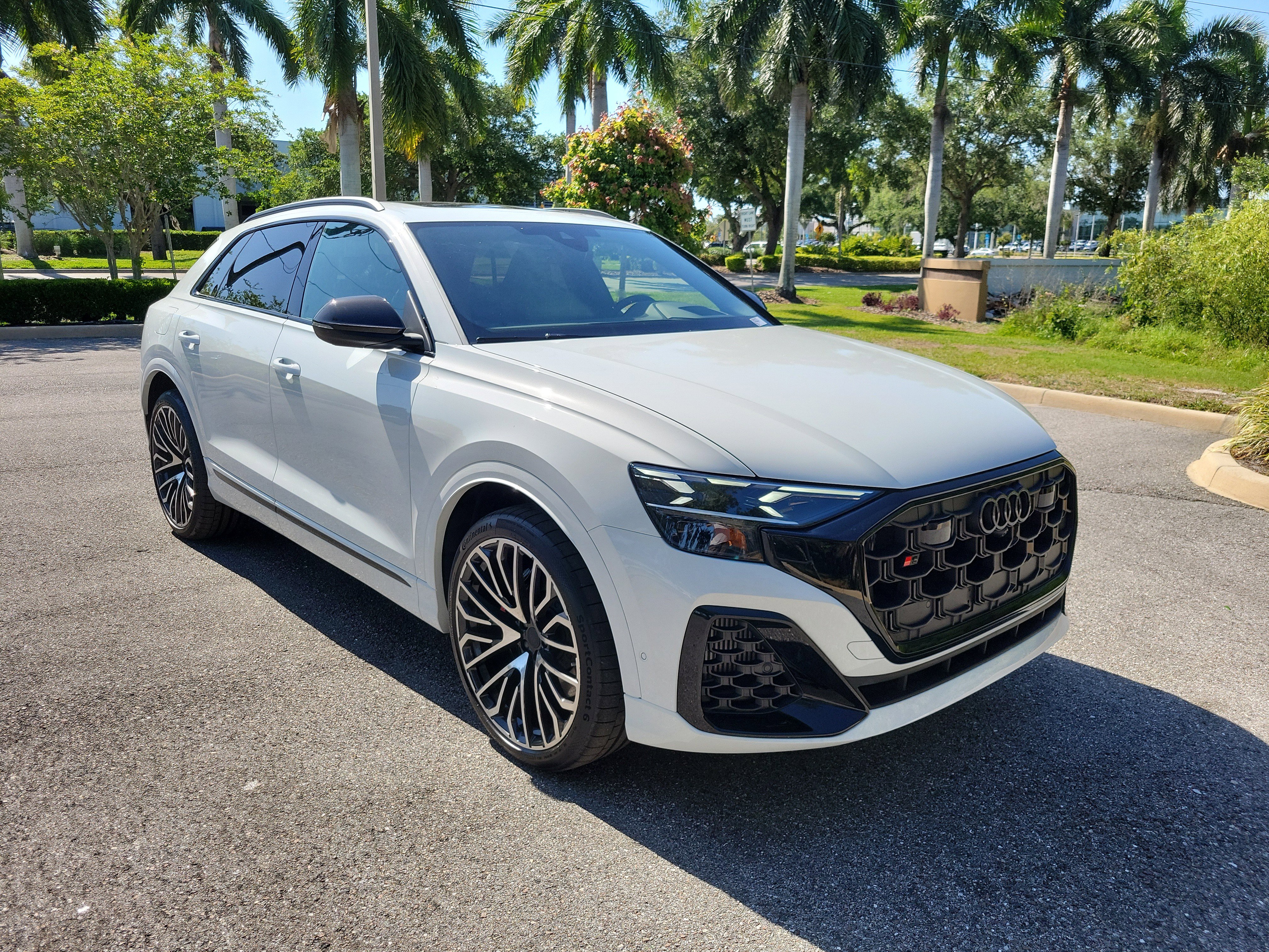 New 2026 Audi SQ8 Prestige