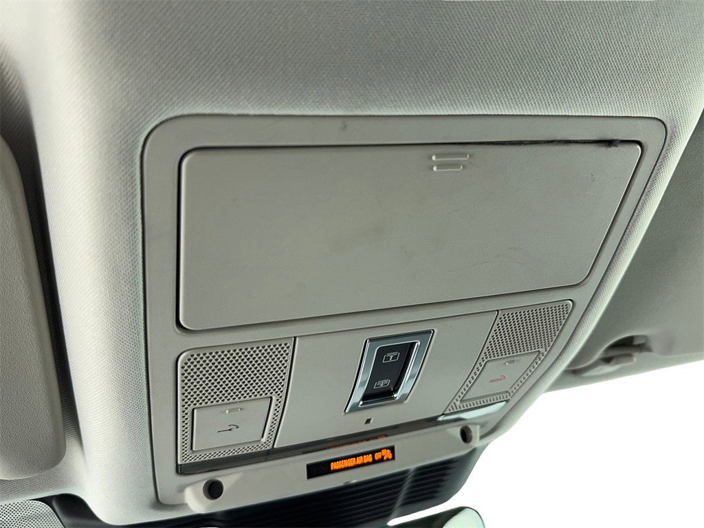 Used 2022 Land Rover Discovery Sport S image 38