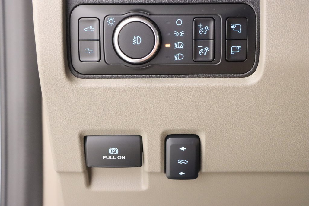 New 2026 Ford F450 Platinum image 22