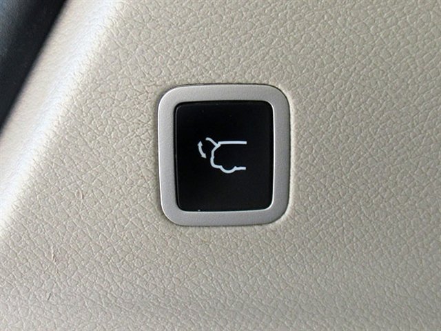 Used 2022 Chrysler Pacifica Touring-L FWD image 11