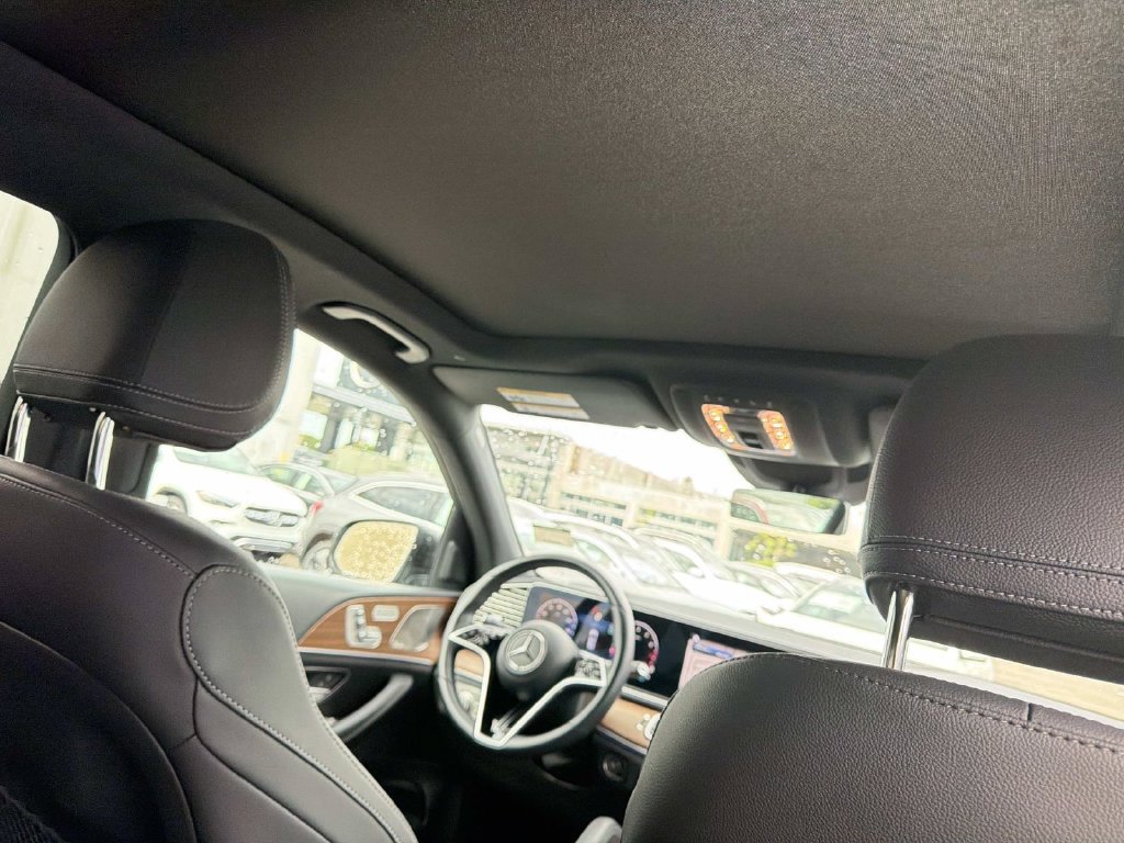 Used 2025 Mercedes-Benz GLE 350 4MATIC image 10
