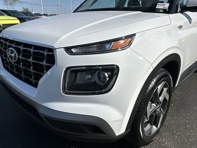 New 2026 Hyundai Venue SEL FWD image 35