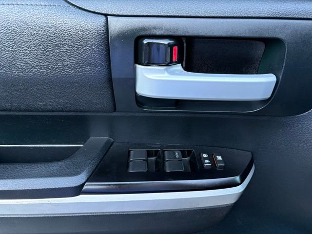 Used 2017 Toyota Tundra SR5 w/ SR5 Upgrade Package image 10